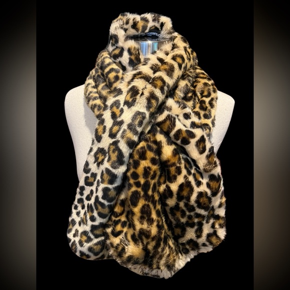 Karl Lagerfeld Accessories - EUC Karl Lagerfeld Paris faux Fur leopard print pull thru wrap neck scarf